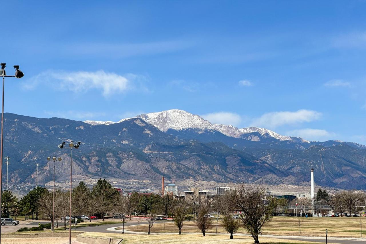 Villa Downtown Colorado Springs House Esterno foto